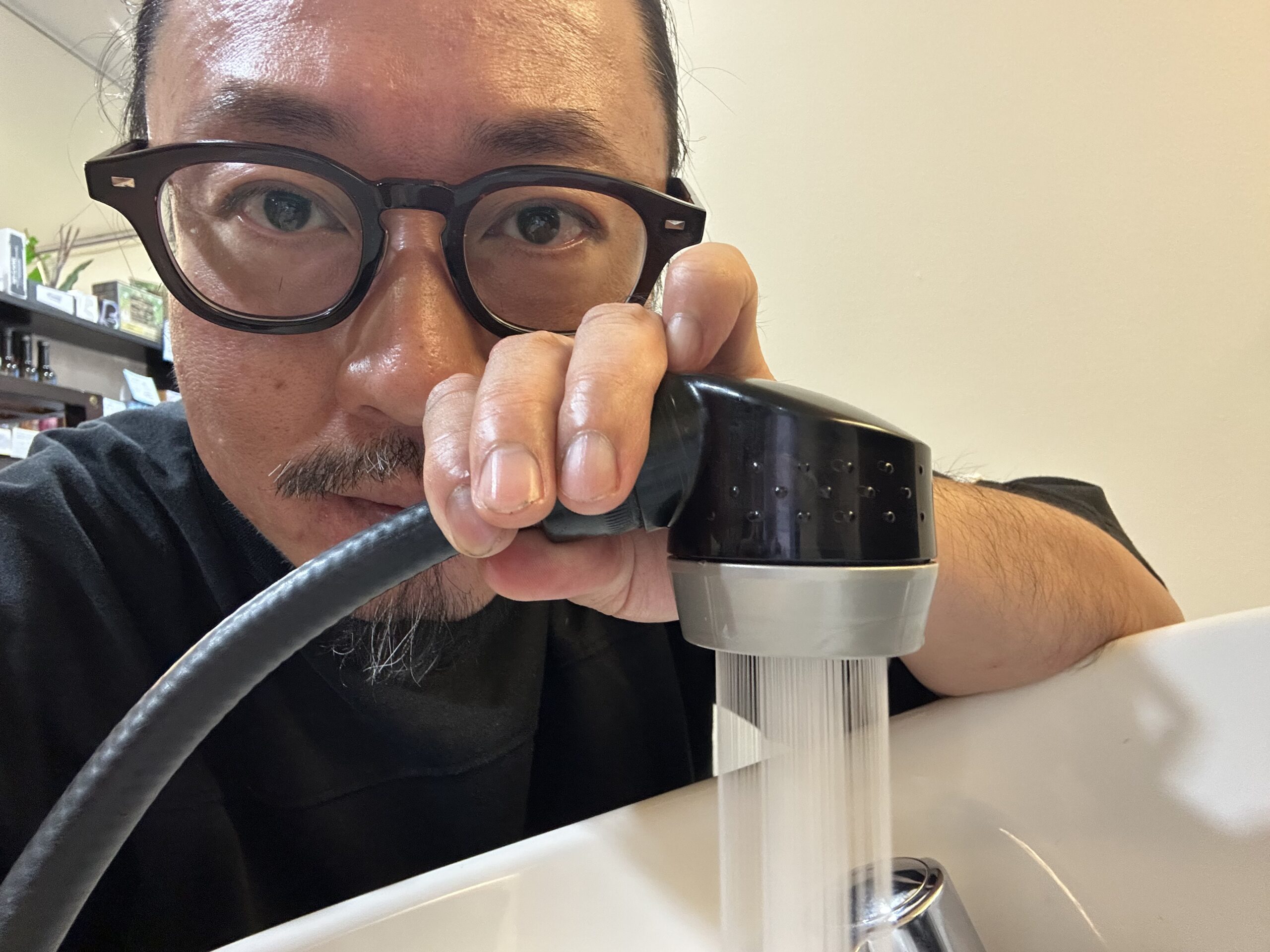 シャンプー剤も大切じゃけど…あくまで洗い流すのは「水」