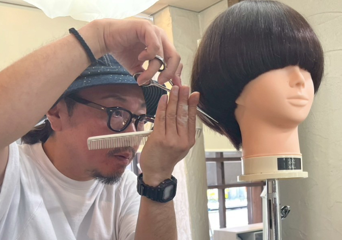息を殺して粛々と…✂️